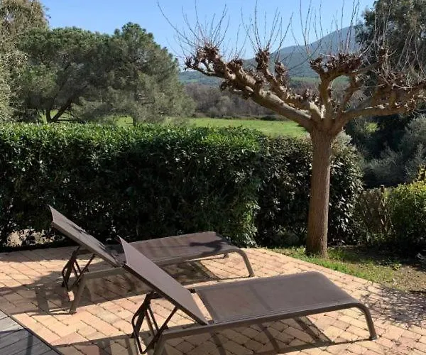 Prázdninový dům Les De Lava *